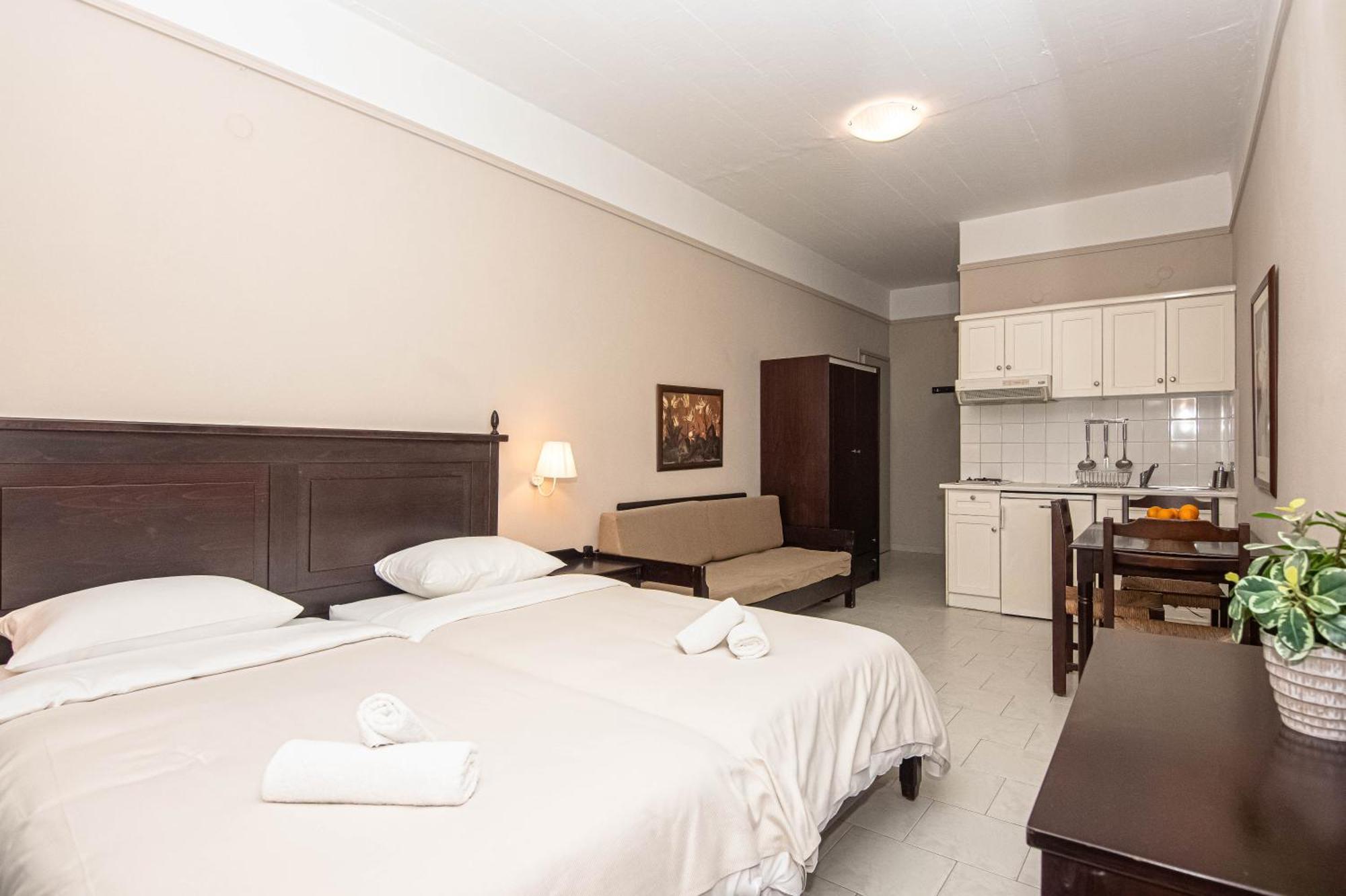 Talos Hotel Apartments Kato Daratso Exterior photo