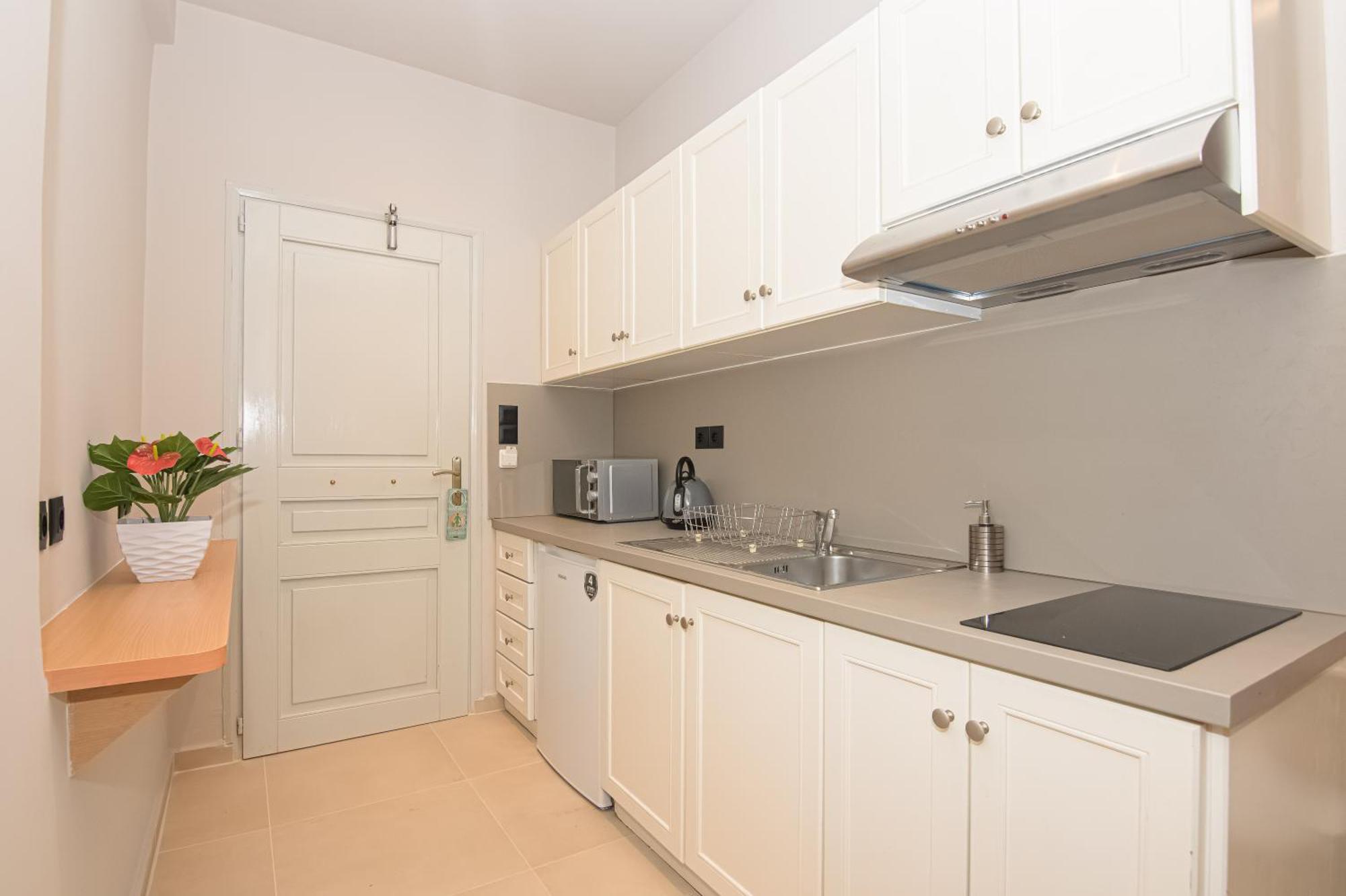 Talos Hotel Apartments Kato Daratso Exterior photo